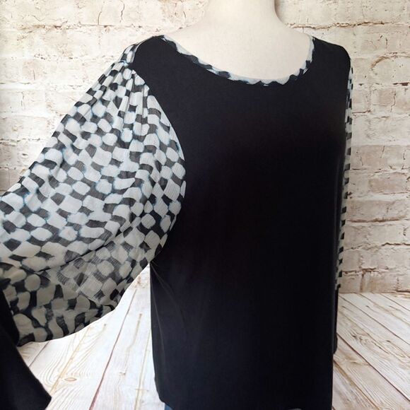 Liverpool checkered sleeve top - Picture 3 of 6